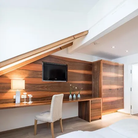 Boutique Zum Rosenbaum 4*