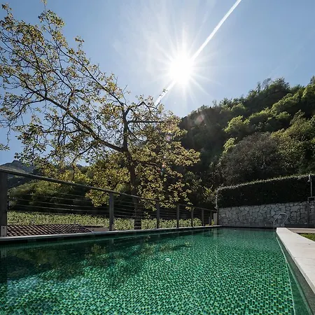 Boutique Zum Rosenbaum 4* Nals